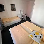 Garni U Svateho Urbana