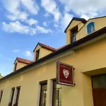 Garni U Svateho Urbana