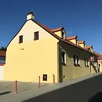 Pensión Garni U Svatého Urbana 2*