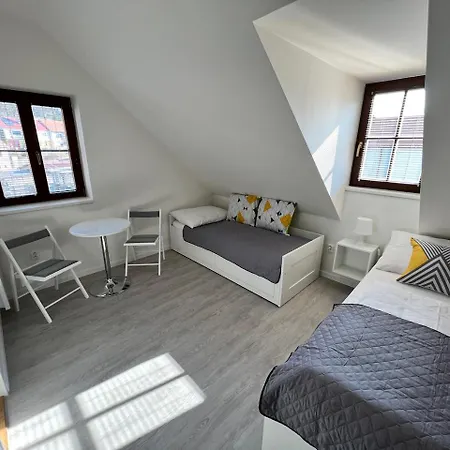 Casa de hóspedes Garni U Svateho Urbana 2*