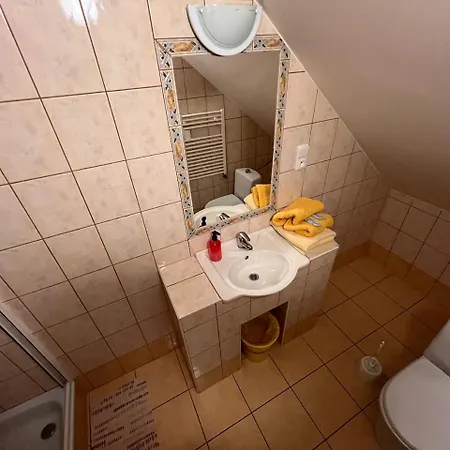 Garni U Svateho Urbana 2*