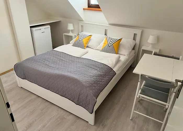 Garni U Svateho Urbana 2*