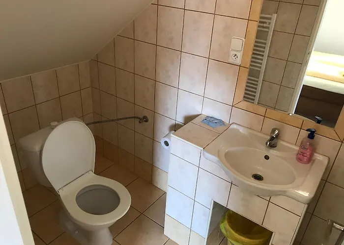 Πανσιόν Garni U Svateho Urbana